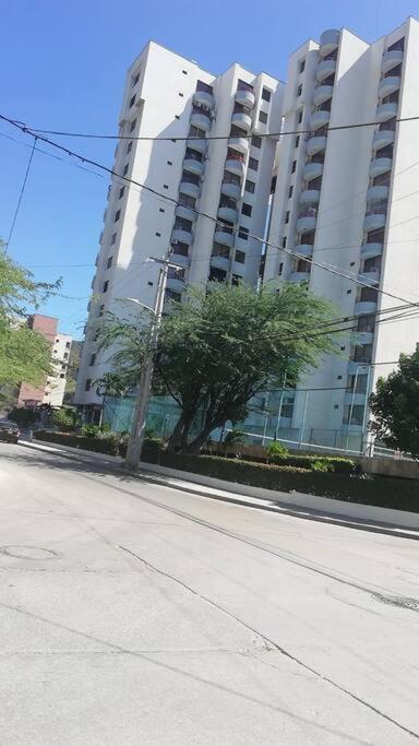 Apartamento Apto Rodadero 2 A 3 Cuadras Playa Santa Marta (Magdalena)