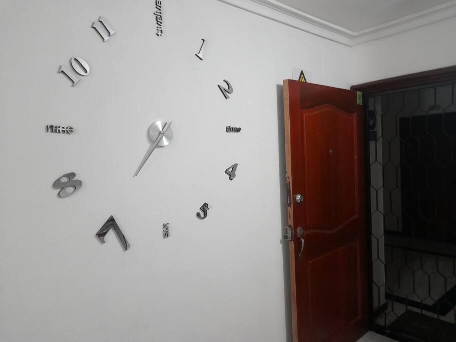 Apto Rodadero 2 A 3 Cuadras Playa Apartamento