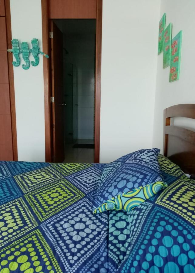 Costa Azul 1002 *