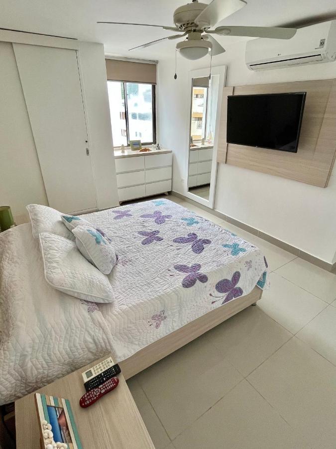 Delamar Apartment: Beachfront Comfort With Ocean Views Apartment Santa Marta (Magdalena)