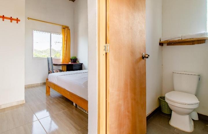 Red Moon Apartment *