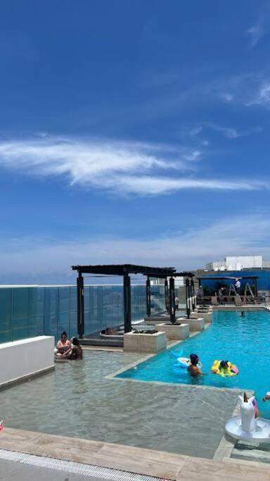 Exclusivo Apto En Playa Salguero Apartamento *