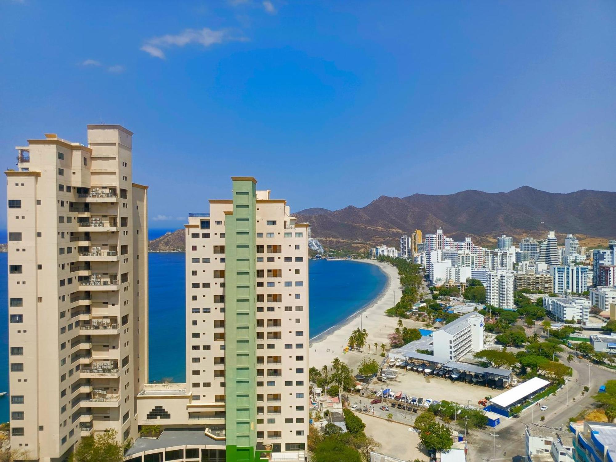 Exclusivos Apartasuites Ambar Roca - Rodadero Santa Marta (Magdalena)