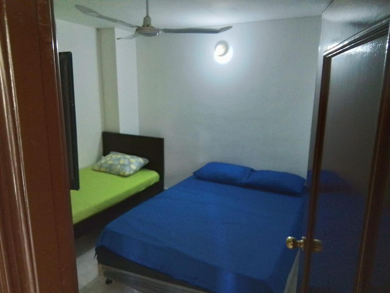 Apto Rodadero 2 A 3 Cuadras Playa Apartamento