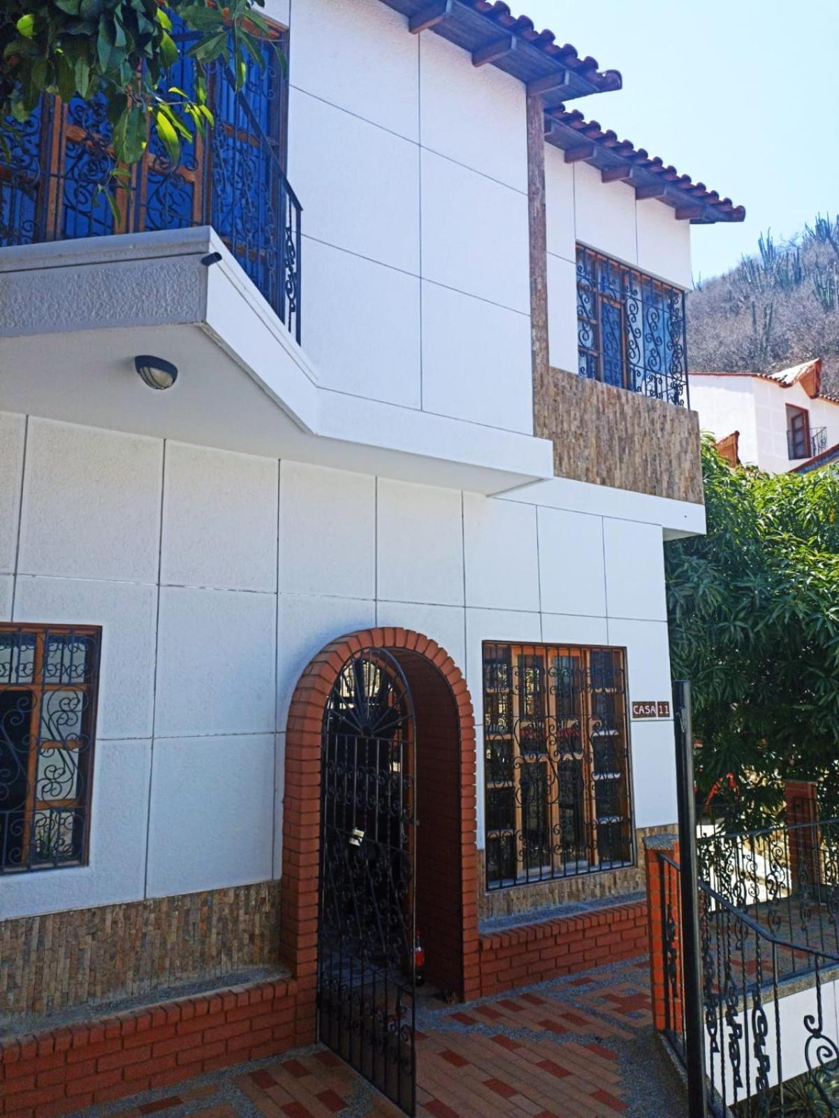 Roca, Rodadero Hotel