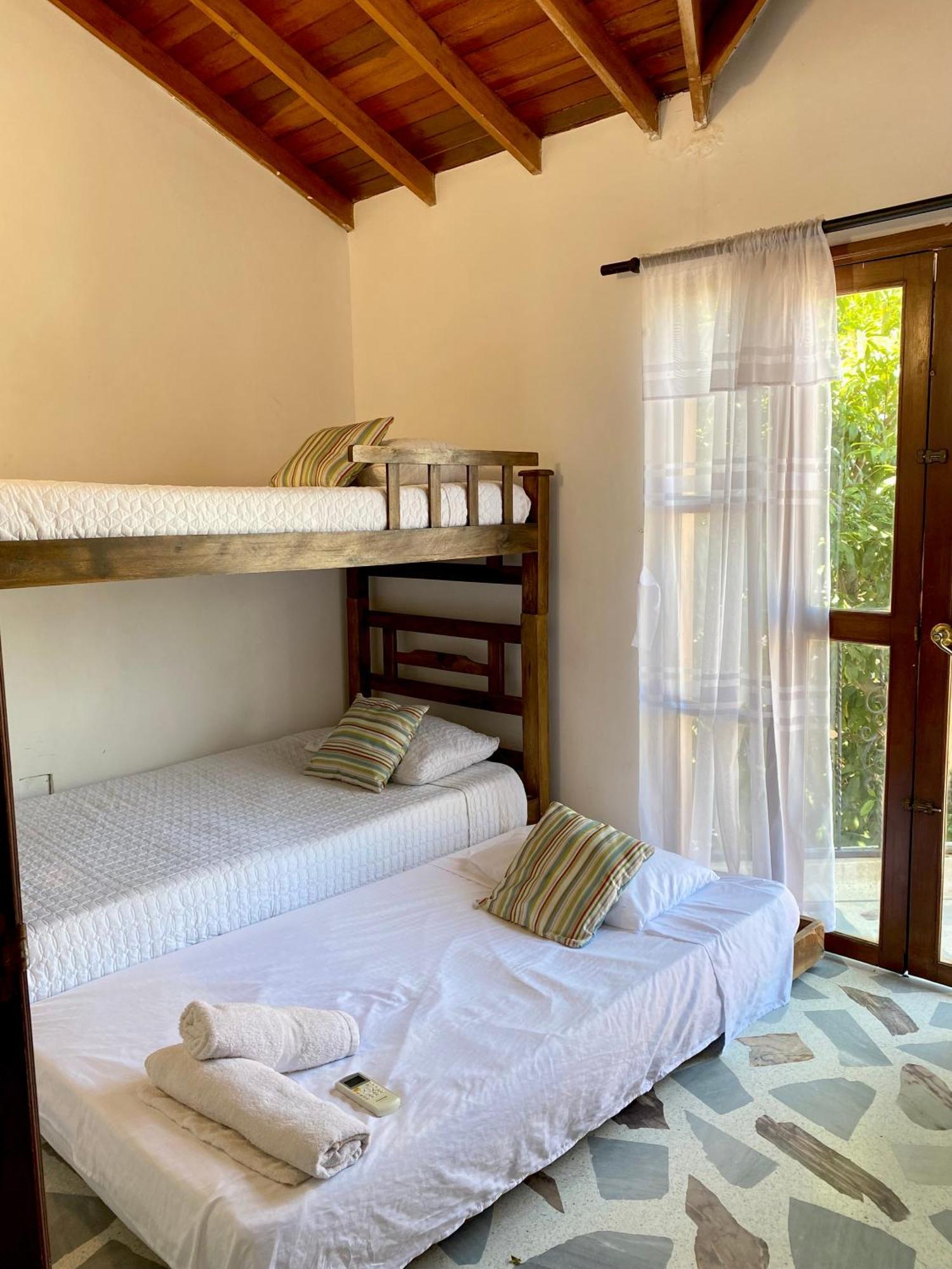 Roca, Rodadero Hotel Santa Marta (Magdalena)