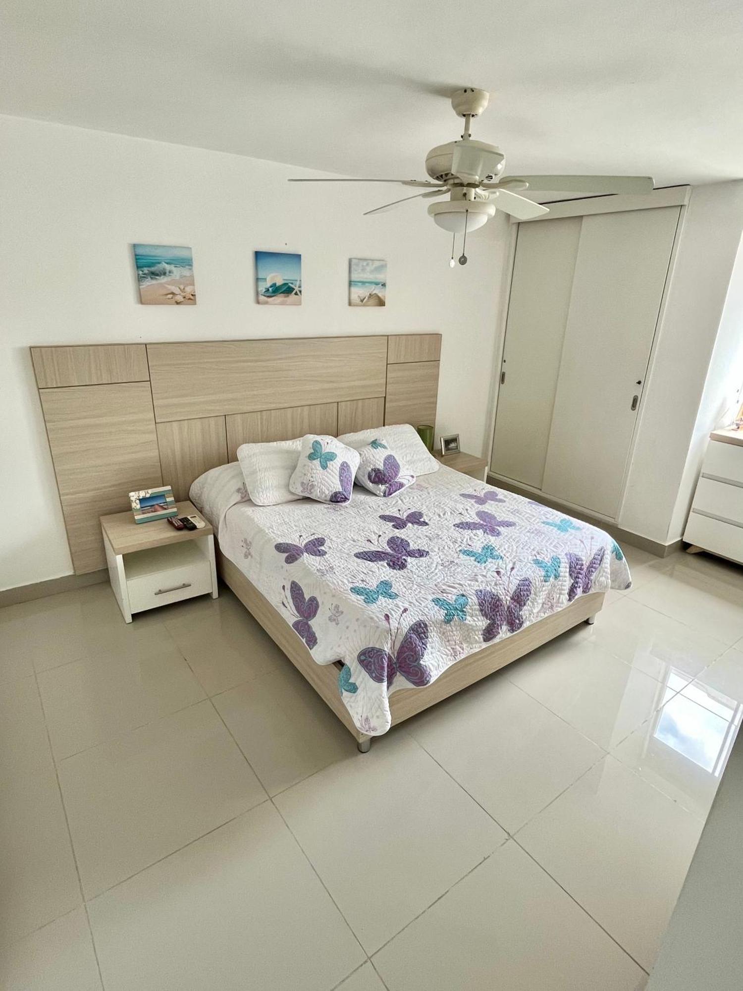 Delamar Apartment: Beachfront Comfort With Ocean Views *