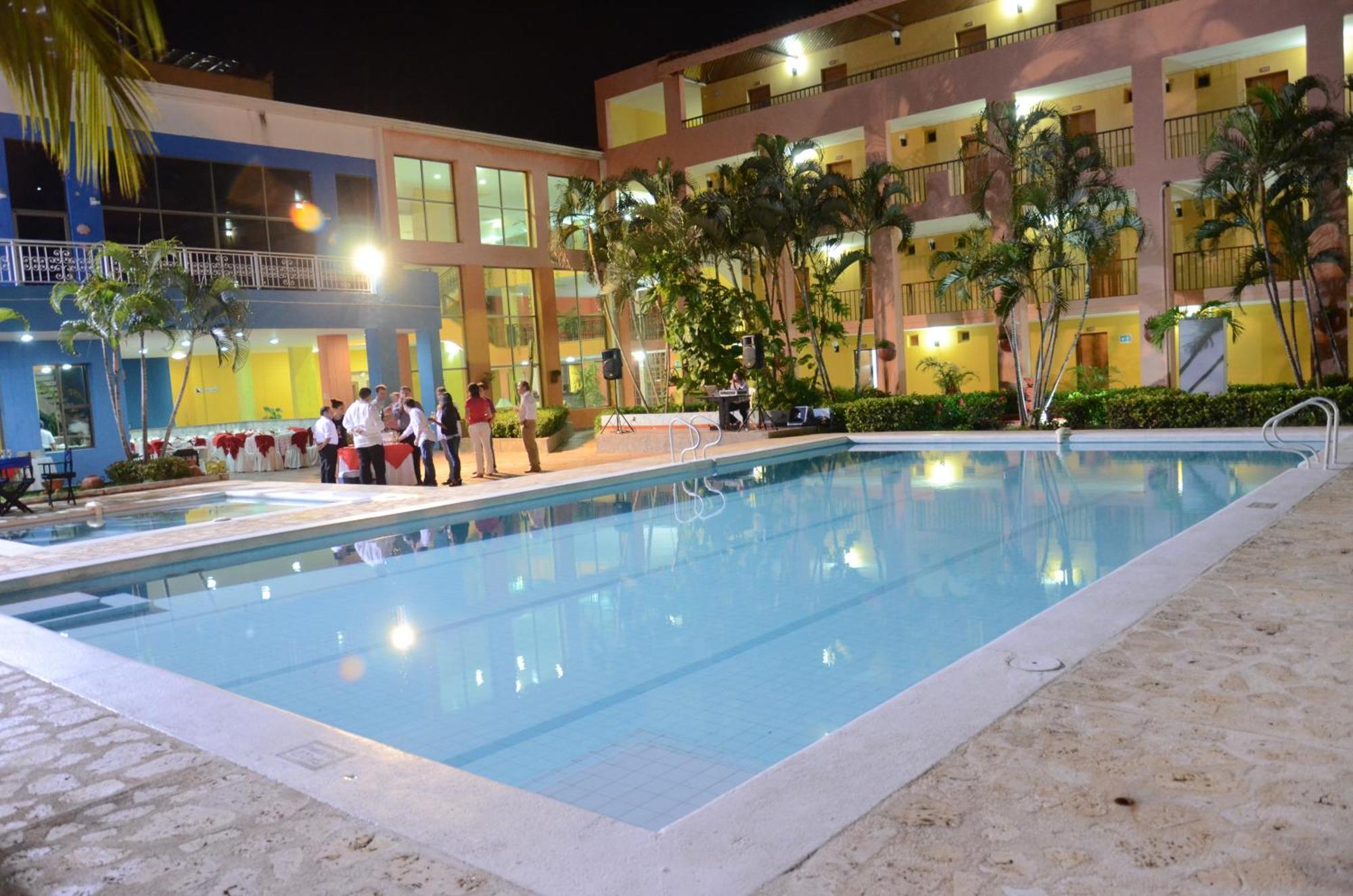Palmarena Plaza Rodadero Hotel 3*