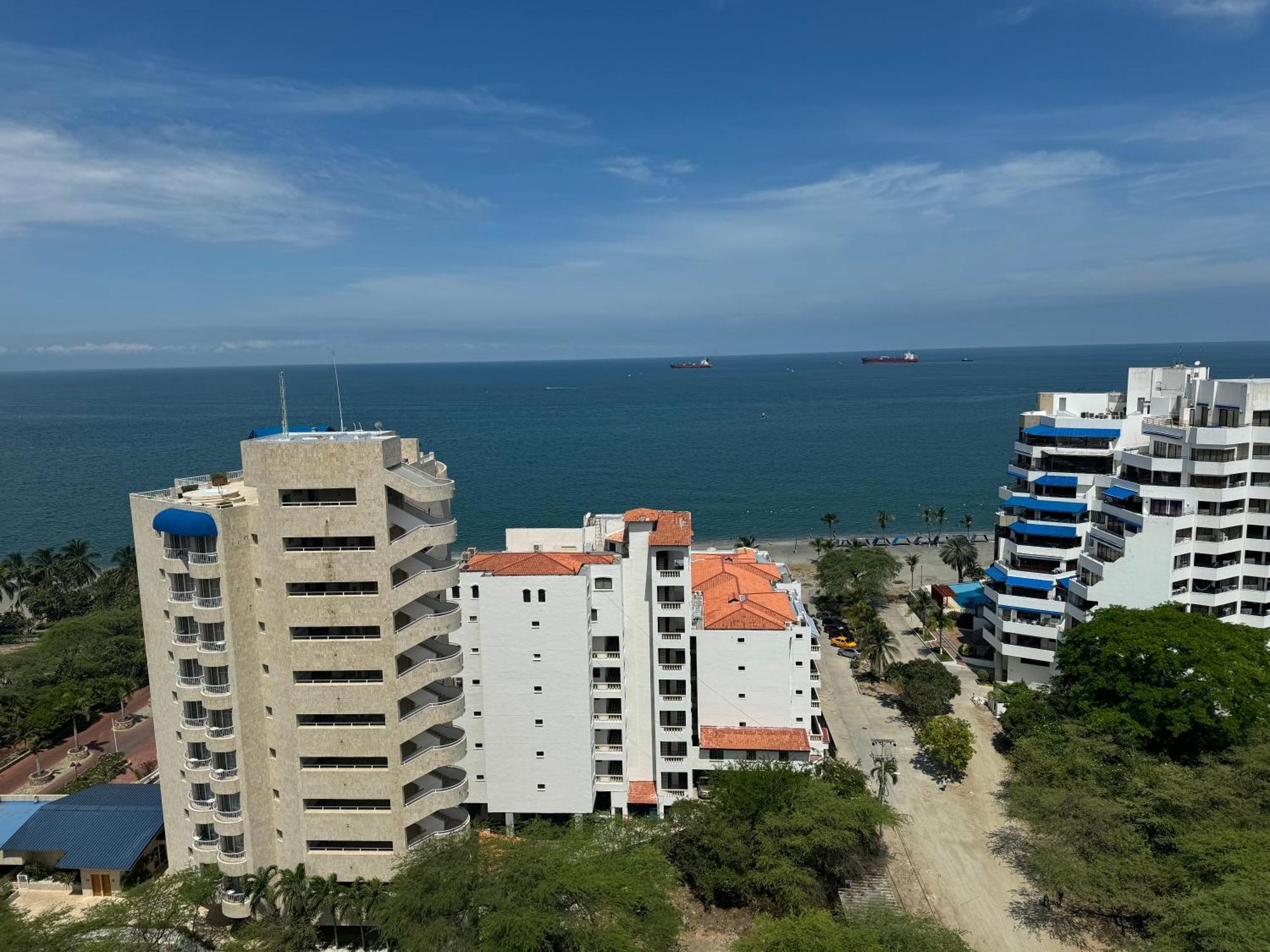 Con Jacuzzi Y Vista Al Mar Piso 14 * Santa Marta (Magdalena)