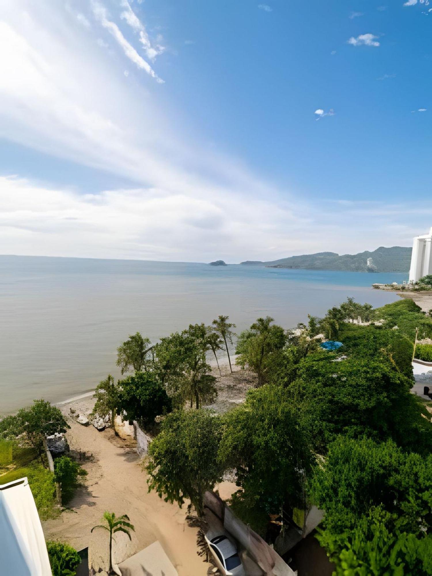 1 Vista Mar. Piscina Y