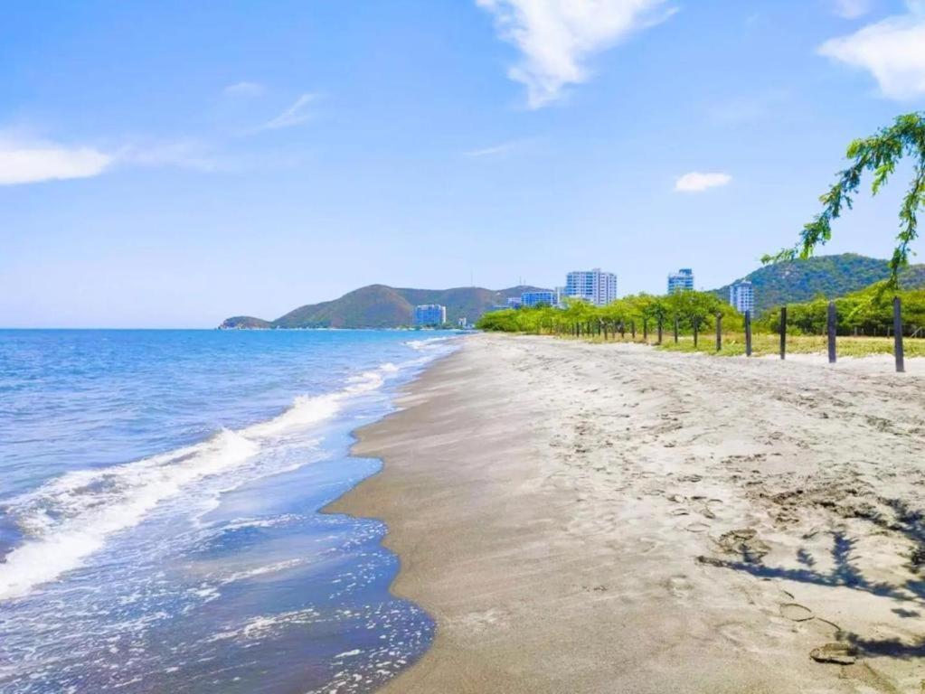 Apartasuites Con Balcon Vista A Mar 5 Min De La Playa Salinas Del Mar Santa Marta (Magdalena)