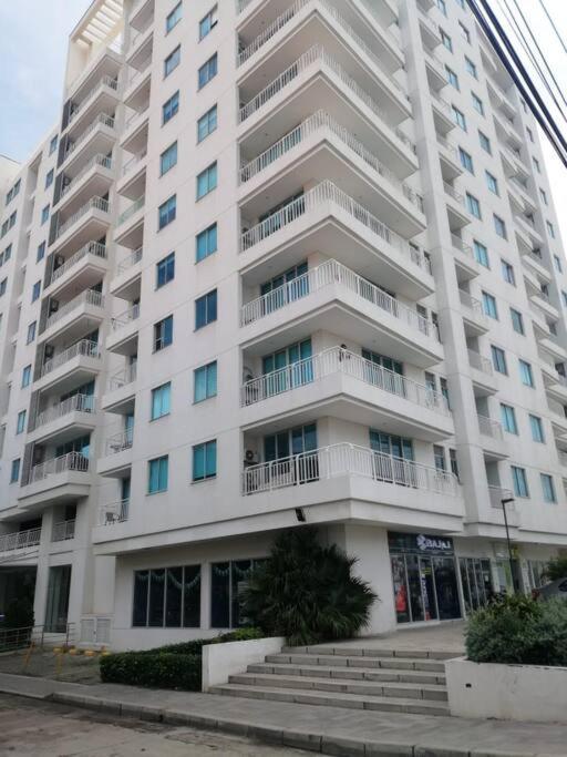 Apartment En El Rodadero Con Piscina Y Jacuzzi *