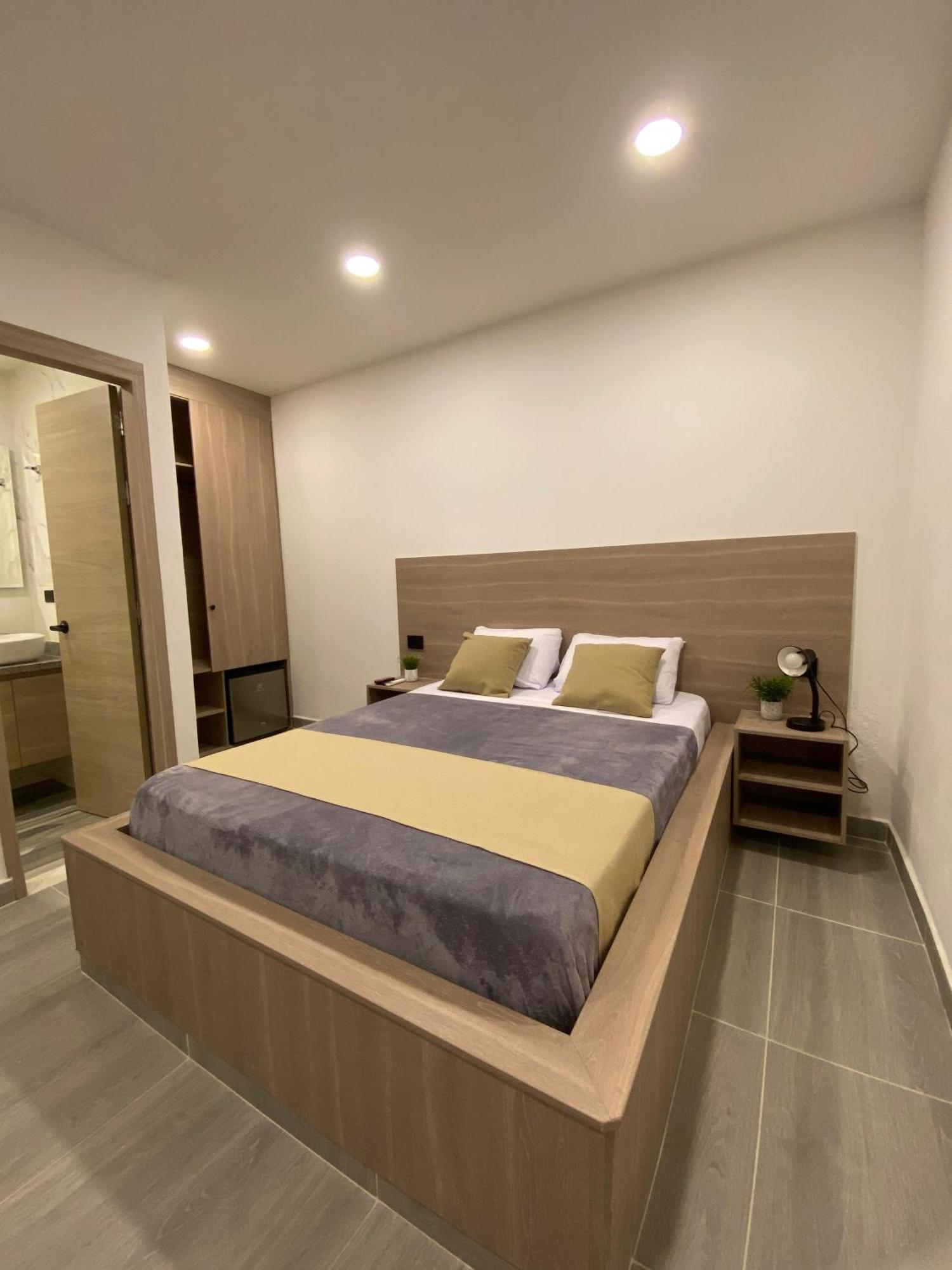 Boutique Casablanca La 20