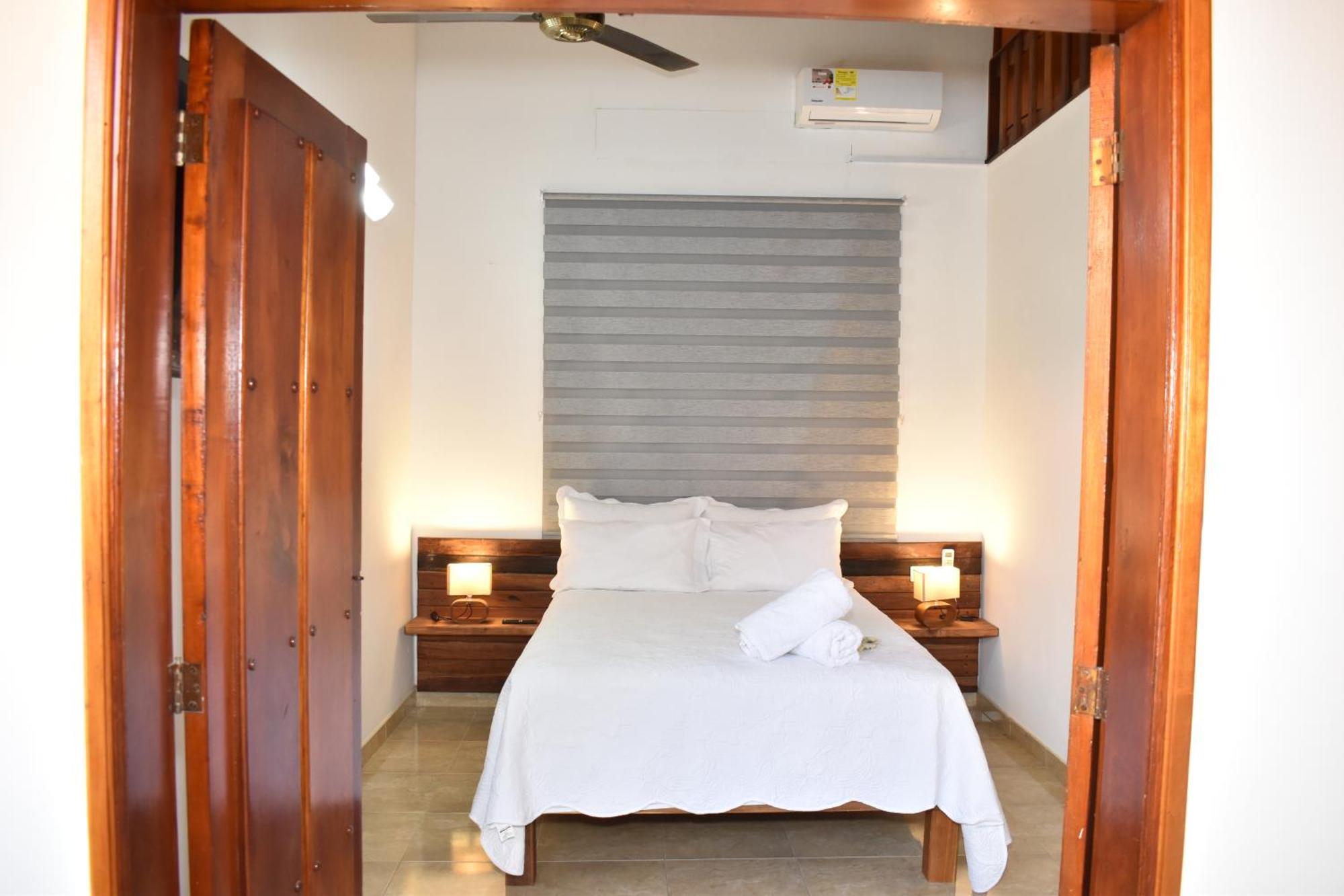 Isabella Hotel 4*