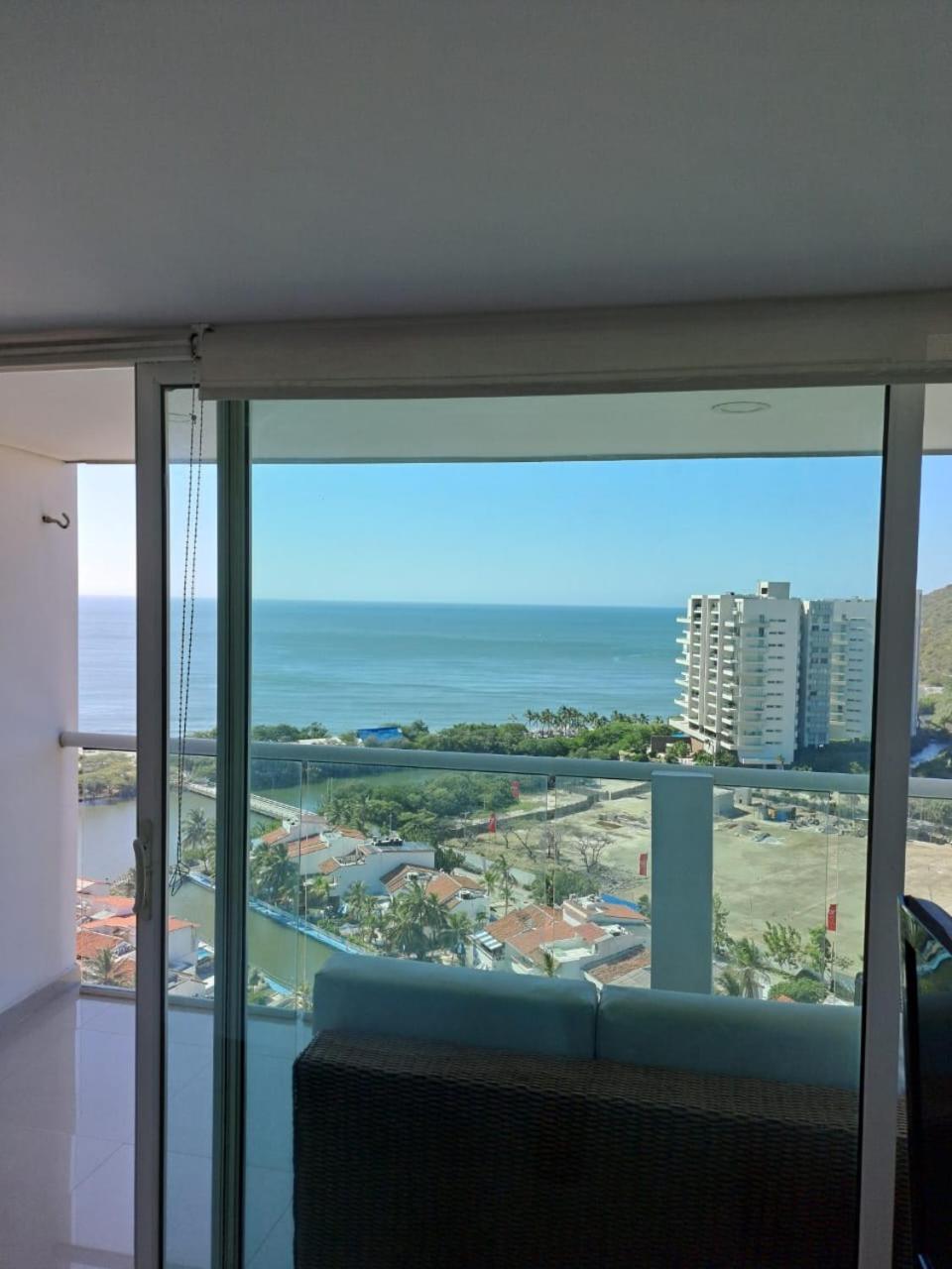Espectacular Apto Torre Areia 1205 *
