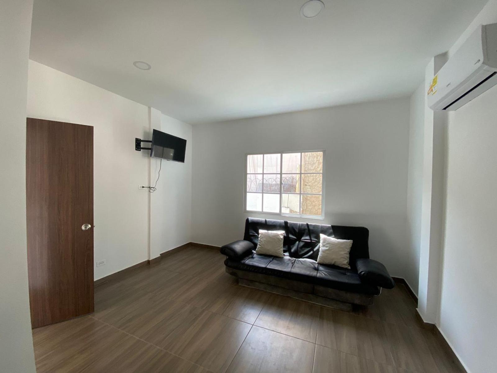 Y Aptos Isabella Homestay