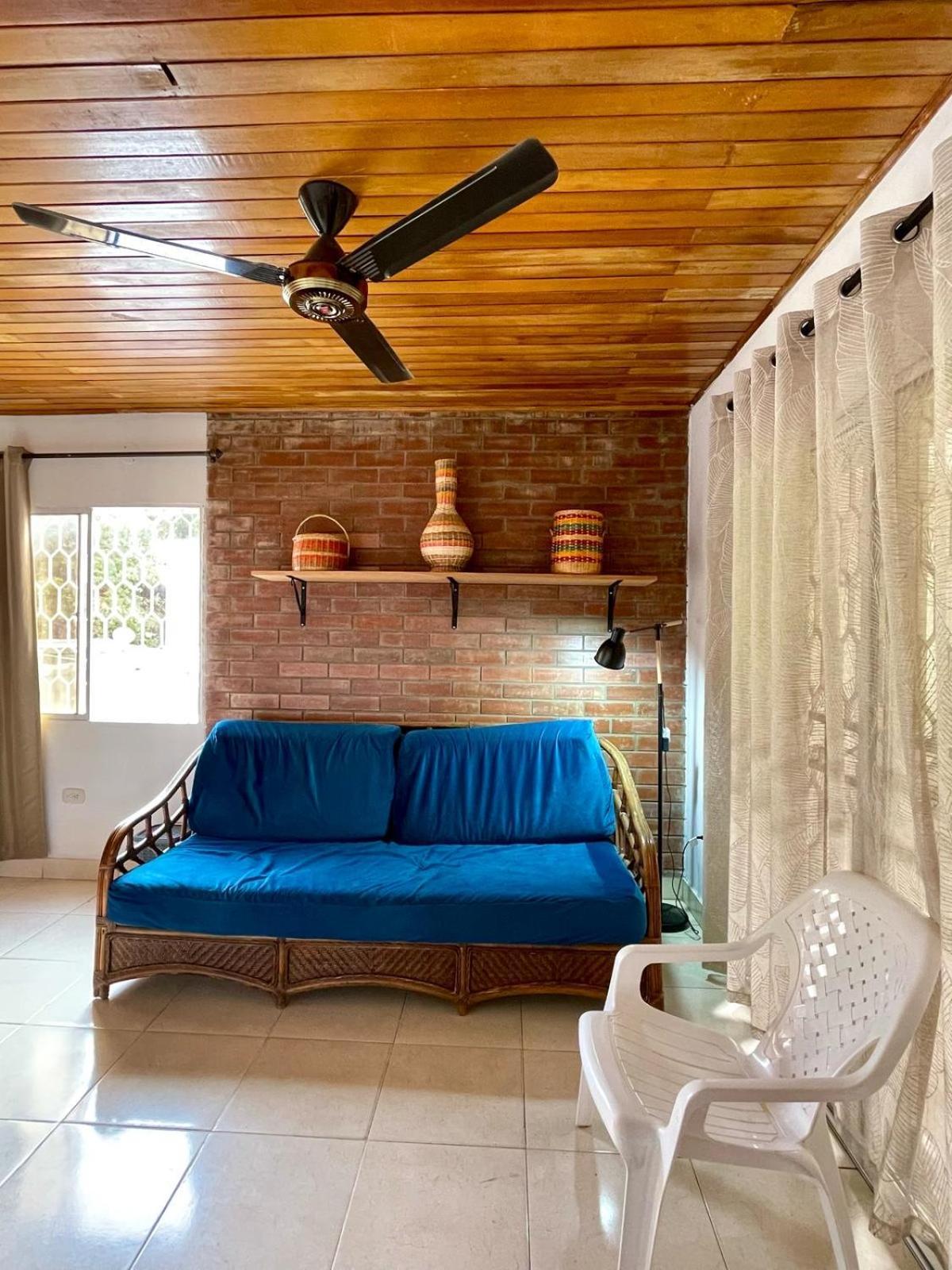 Central-walking Distance To The Beach/downtown+a/c Santa Marta (Magdalena)