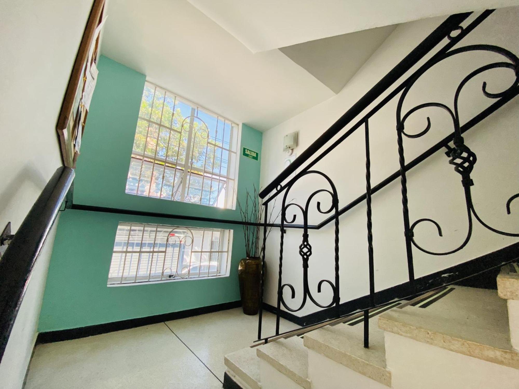 Marovi Hotel