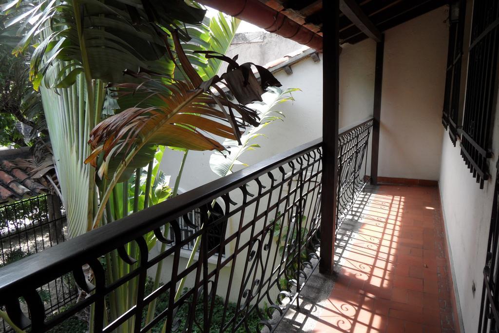 Hostal Tiki Hut Santa Marta Hostel *