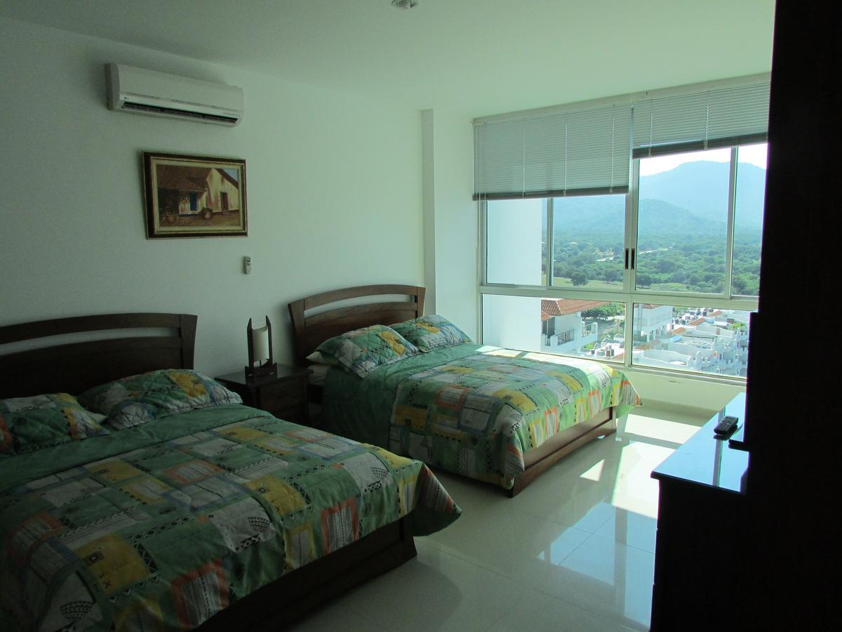 Apartamento Costa Azul 1002 *