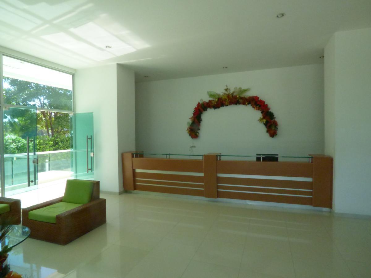 Apartamento Costa Azul 1002 *