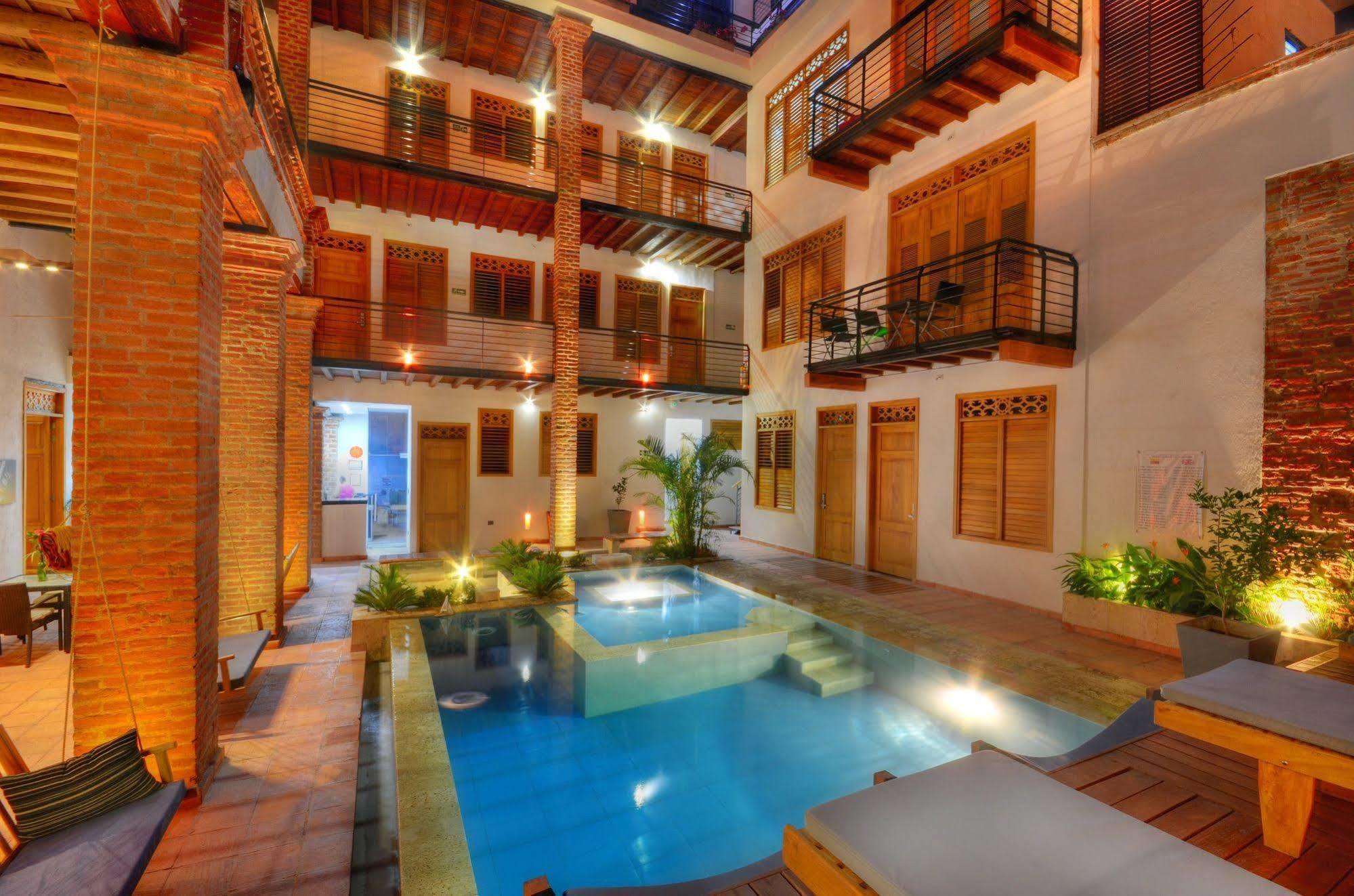 Boutique Casa Carolina Hotel 4*