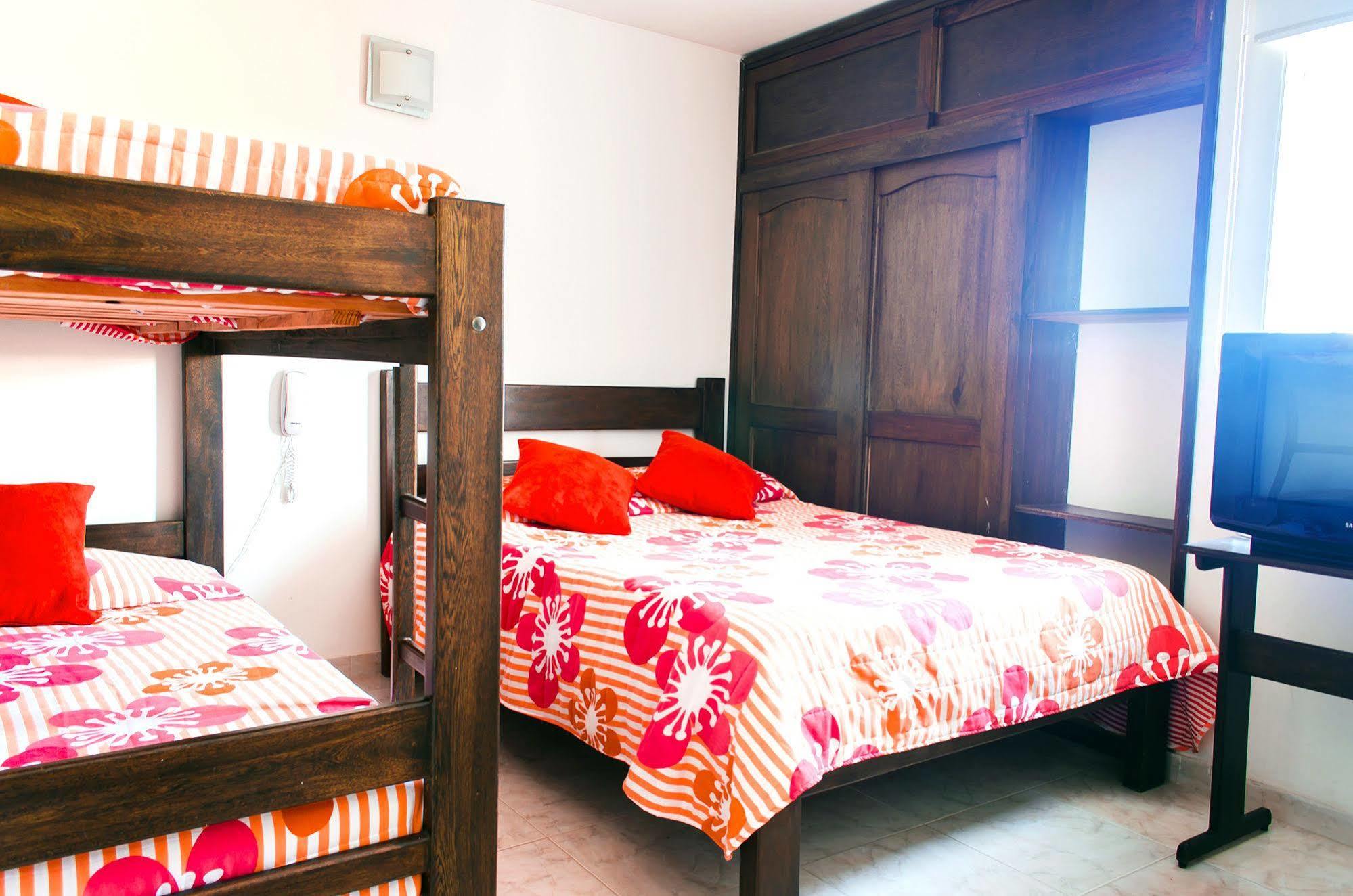 Hotel Marovi