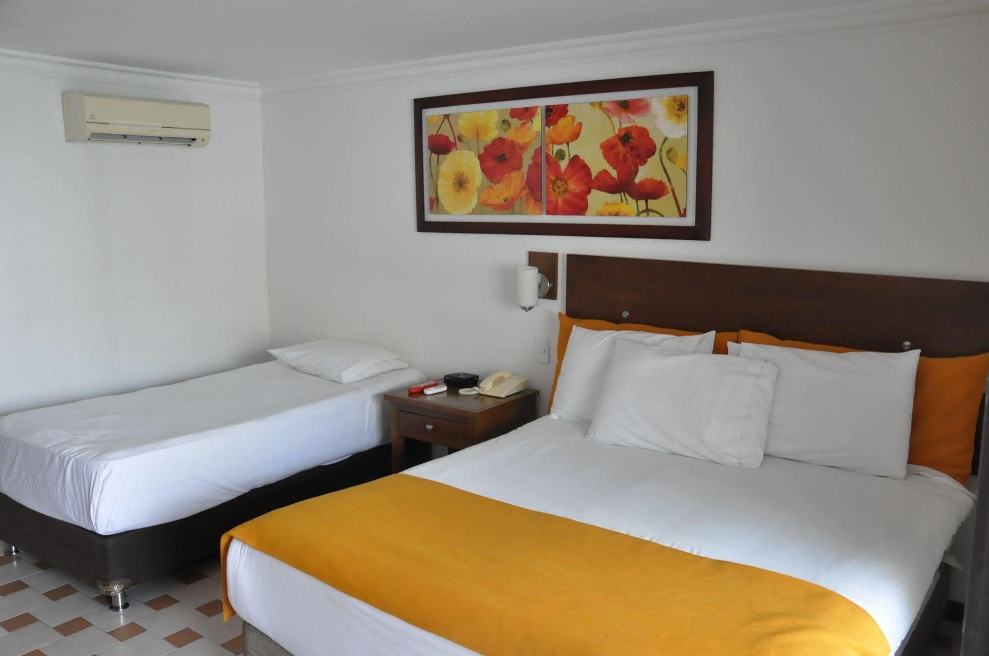 Hotel Arhuaco Rodadero 4*