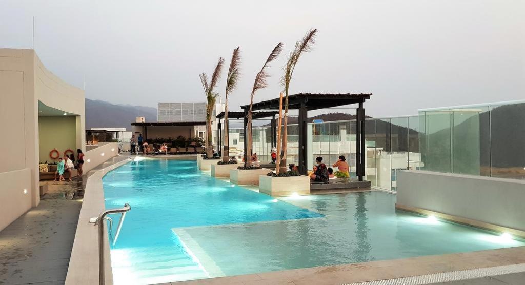 Rodadero Sur Playa Privada Y Zonas Sociales Excelentes *