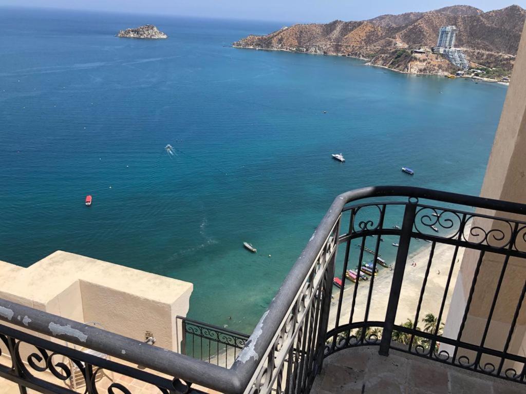 Apartamento Con Vista Al Mar En Santa Marta Rodadero * Santa Marta (Magdalena)