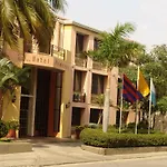 Hotel Palmarena Plaza