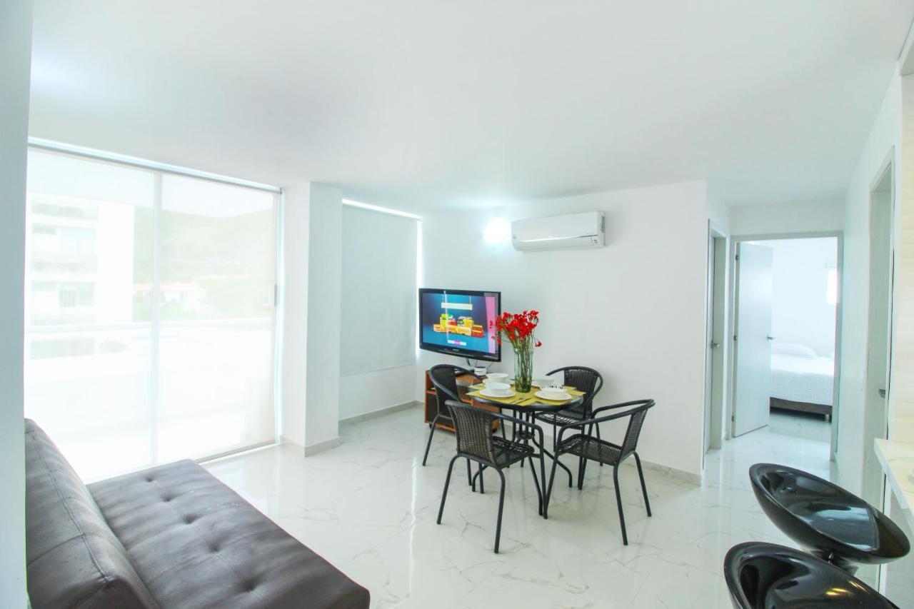 Apartamento Con Balcón - Cerca Al Mar *