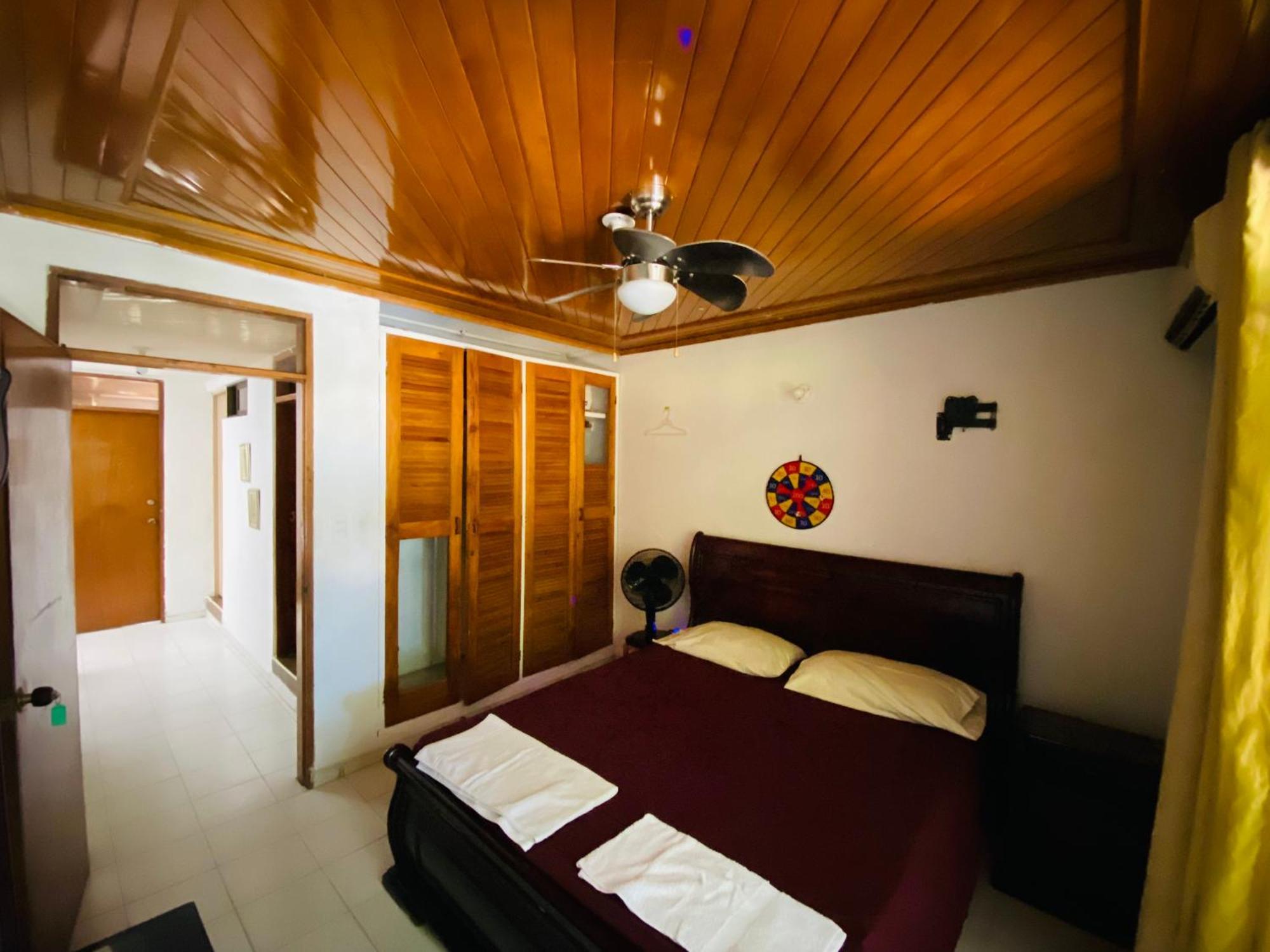 Casa Feliz Pensión *
