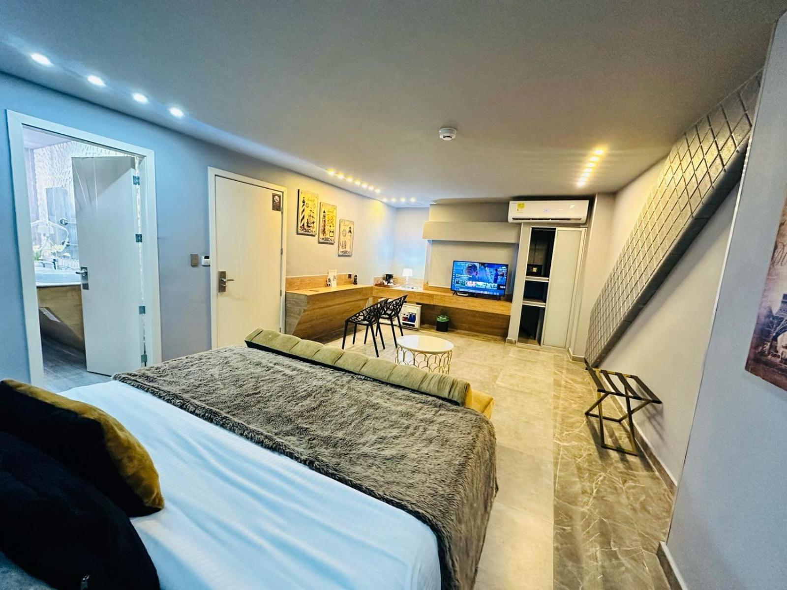 Hotel Mantra Boutique *