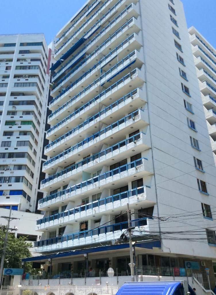 Karey 801 Rodadero Apartamento